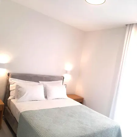 White Dome Apartment *