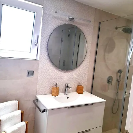 Apartment White Dome